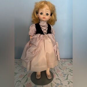 Madame Alexander Goldilocks Doll #1520 – 14” – Box, Stand, Wrist Tag